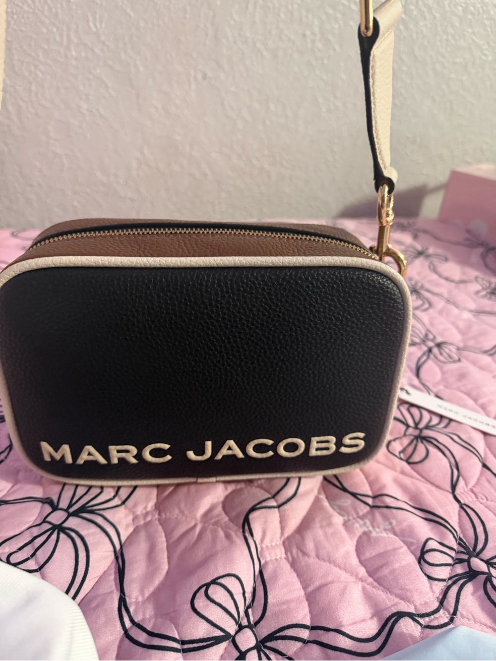 Marc Jacobs Black, Leather Flash Crossbody Camera Bag